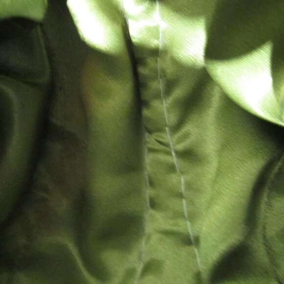 Handcrafted Hawaiian Coconut Shell clutch purse, beaded handle, Hibiscus, Aloha - Picture 5 of 6